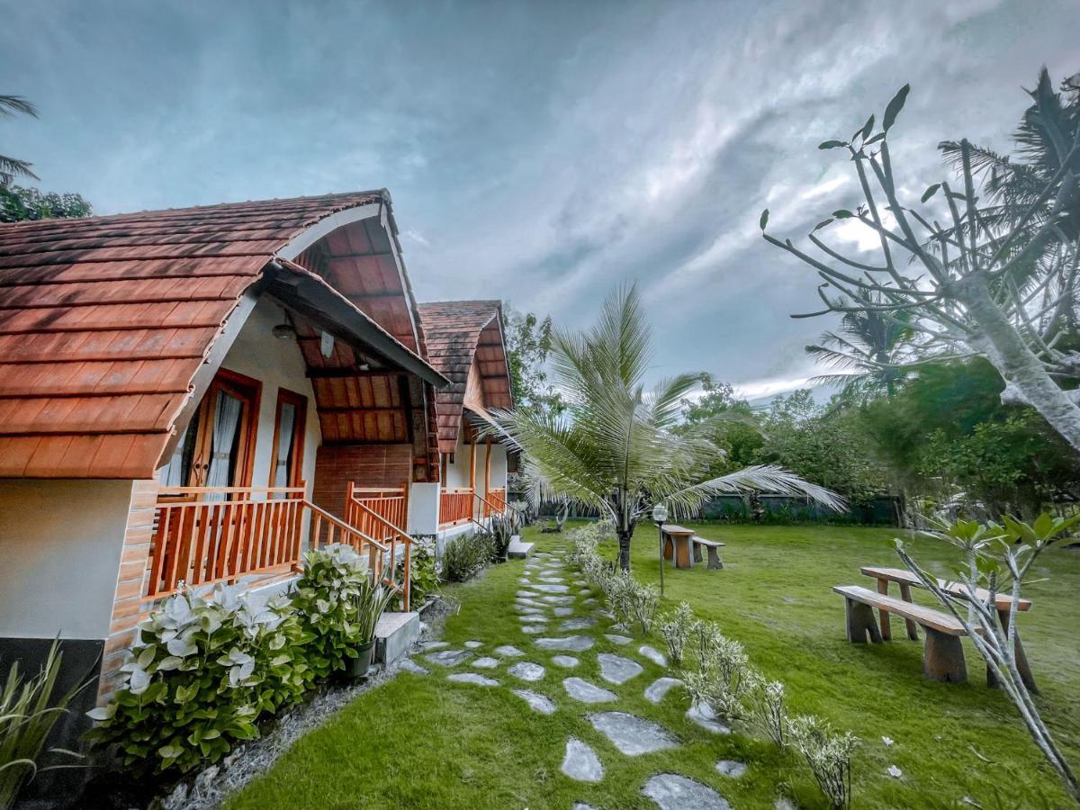Mertha Sari Resto & Bungalow Klungkung 外观 照片