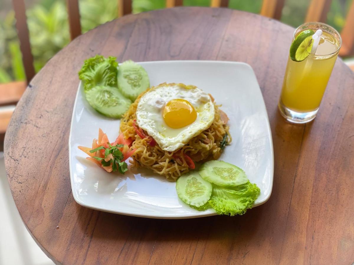 Mertha Sari Resto & Bungalow Klungkung 外观 照片
